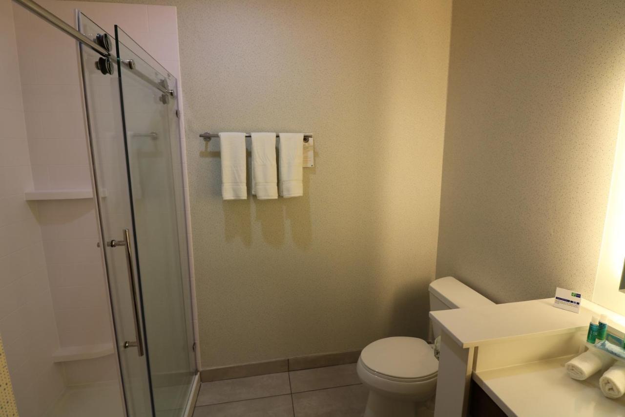 Holiday Inn Express & Suites - Coffeyville By Ihg Eksteriør bilde