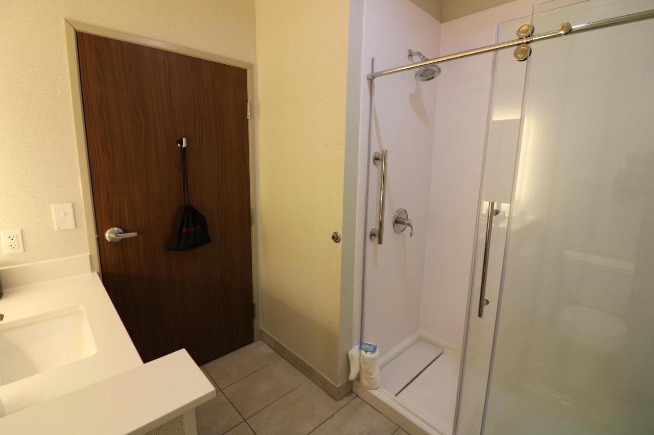 Holiday Inn Express & Suites - Coffeyville By Ihg Eksteriør bilde