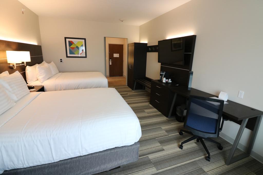 Holiday Inn Express & Suites - Coffeyville By Ihg Eksteriør bilde