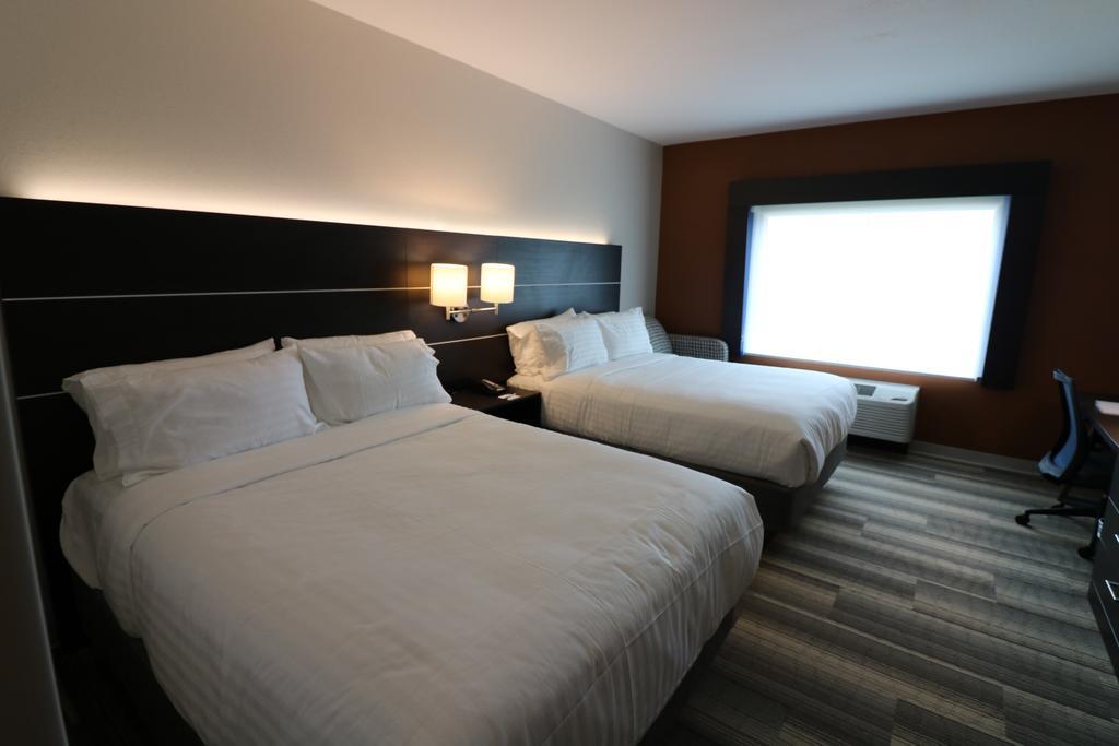 Holiday Inn Express & Suites - Coffeyville By Ihg Eksteriør bilde
